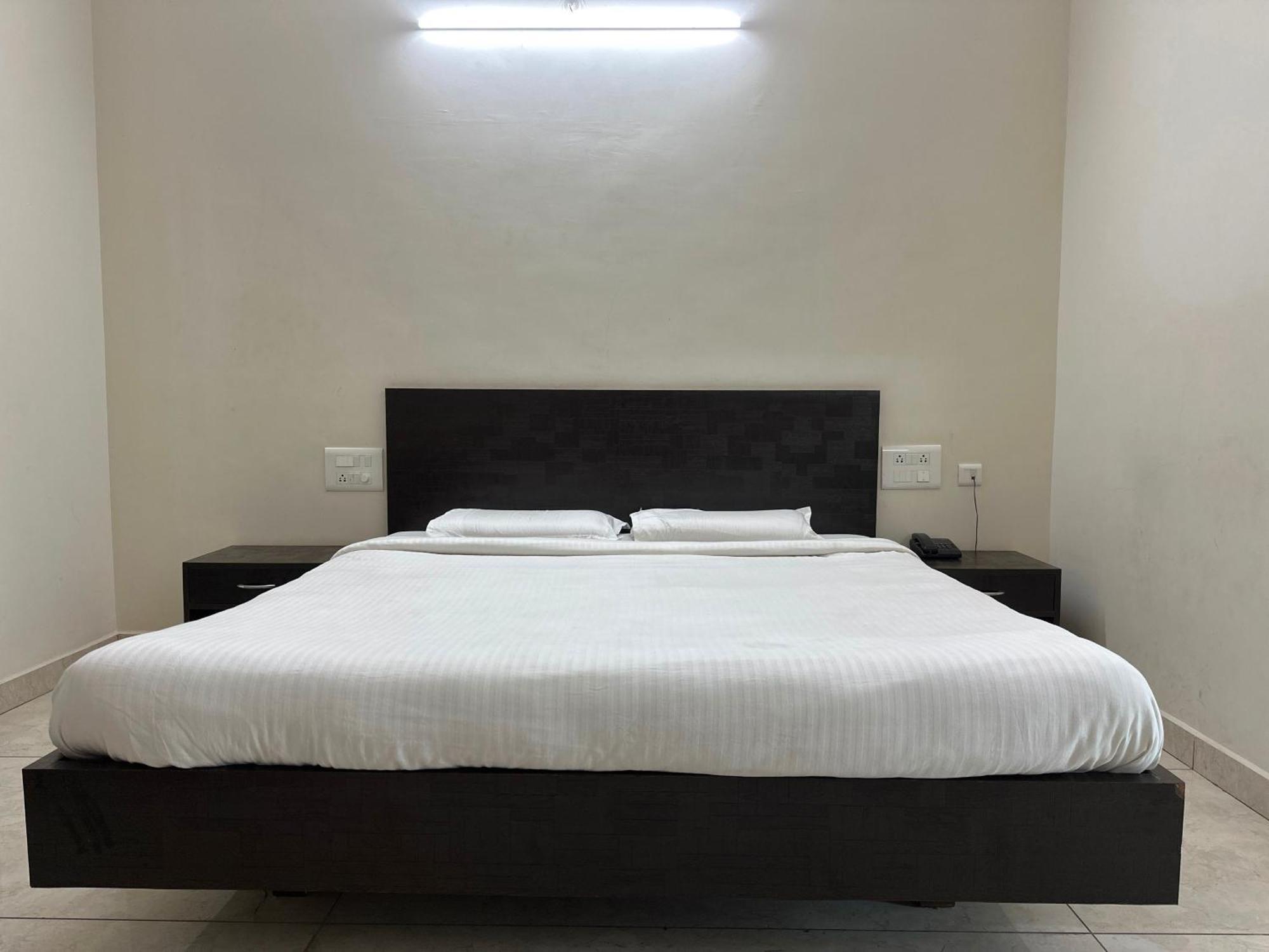 Super Hotel O Sar Residency Nanjangud Exterior foto